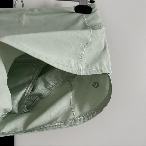 Lululemon Speed Short in Sea Mist - Picture 4 of 9
